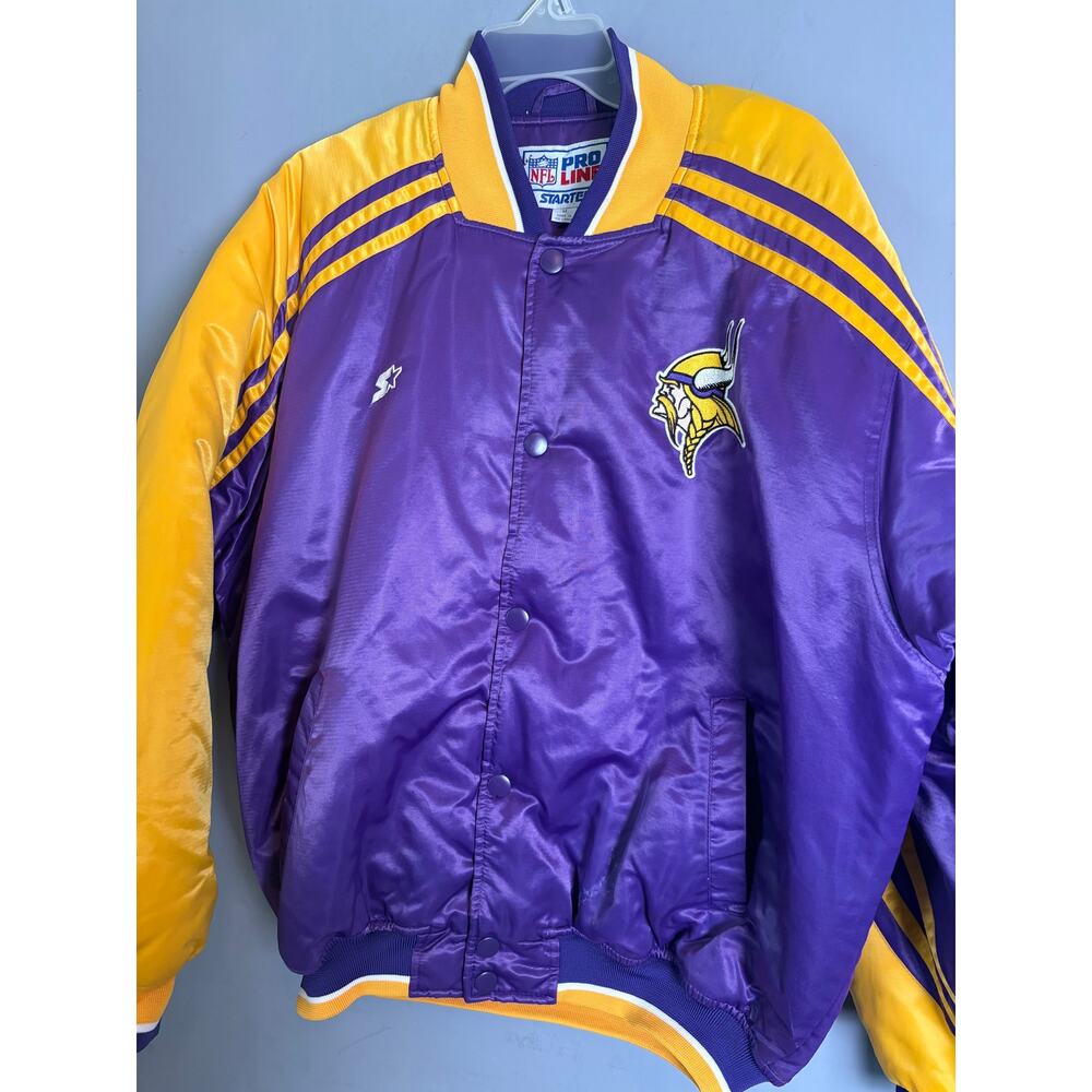 Women’s Starter Minnesota Vikings Jacket Size M (Fits Like XL)
